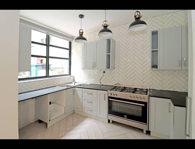 4 BEDROOM HOUSE TO LET IN WESTCLIFF